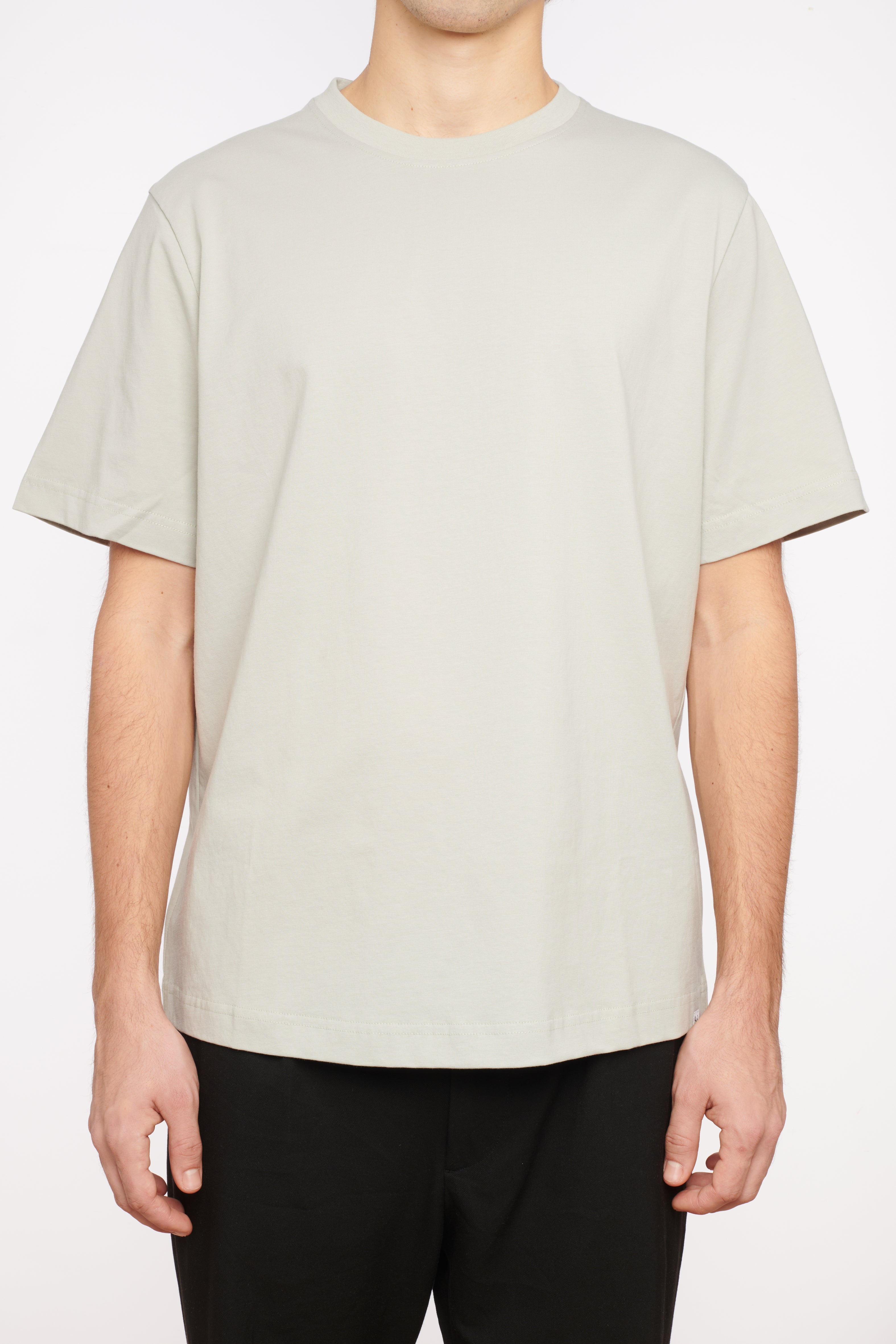 Circular shirt made of organic cotton, color olive grey, front view, made in Portugal