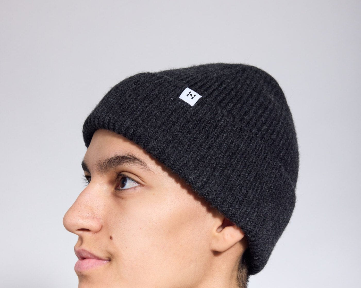 Merino-Mütze Tide – Slate Dust