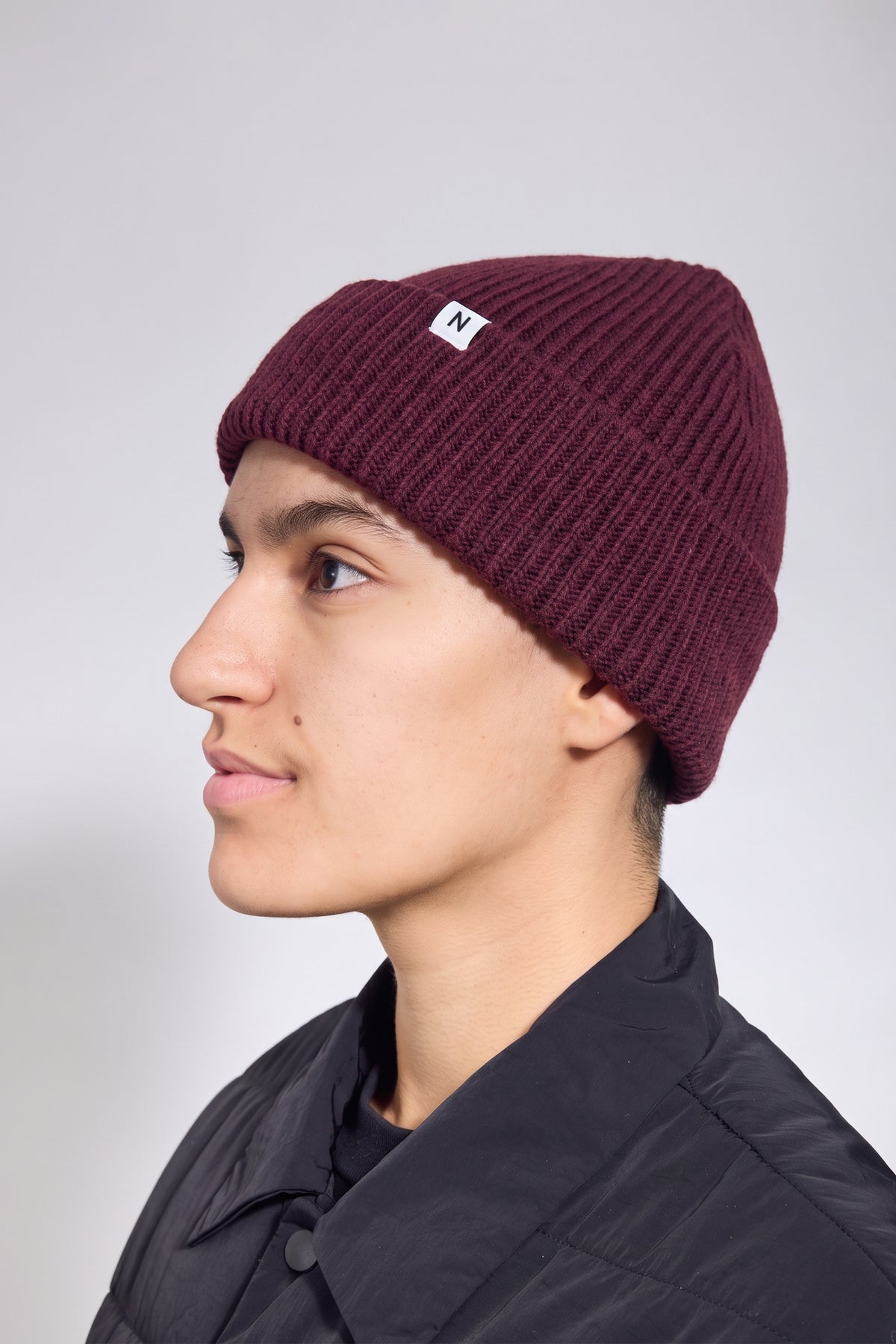 Tide Merino Beanie – Aubergine